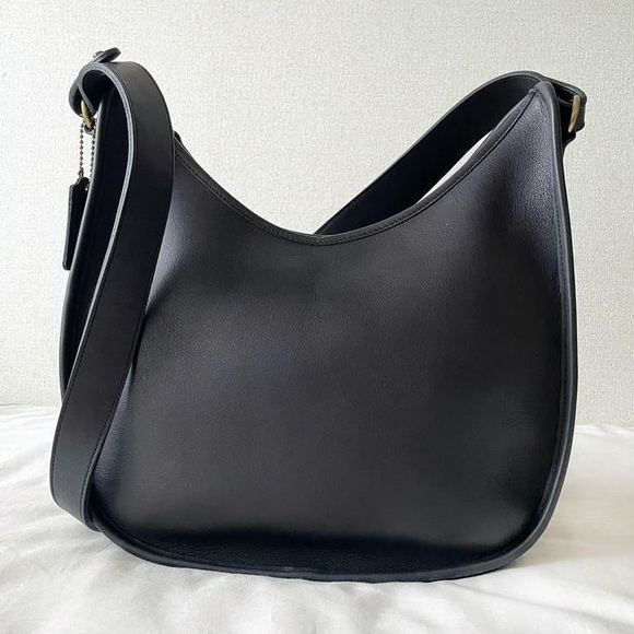 [SOLD] RARE Vintage Coach Beckett Zip Bag 9920 - Picture 2 of 7